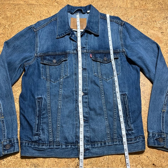 Levi’s Premium Men’s Trucker Medium Wash Denim Jean Jacket Sz M - Picture 13 of 16